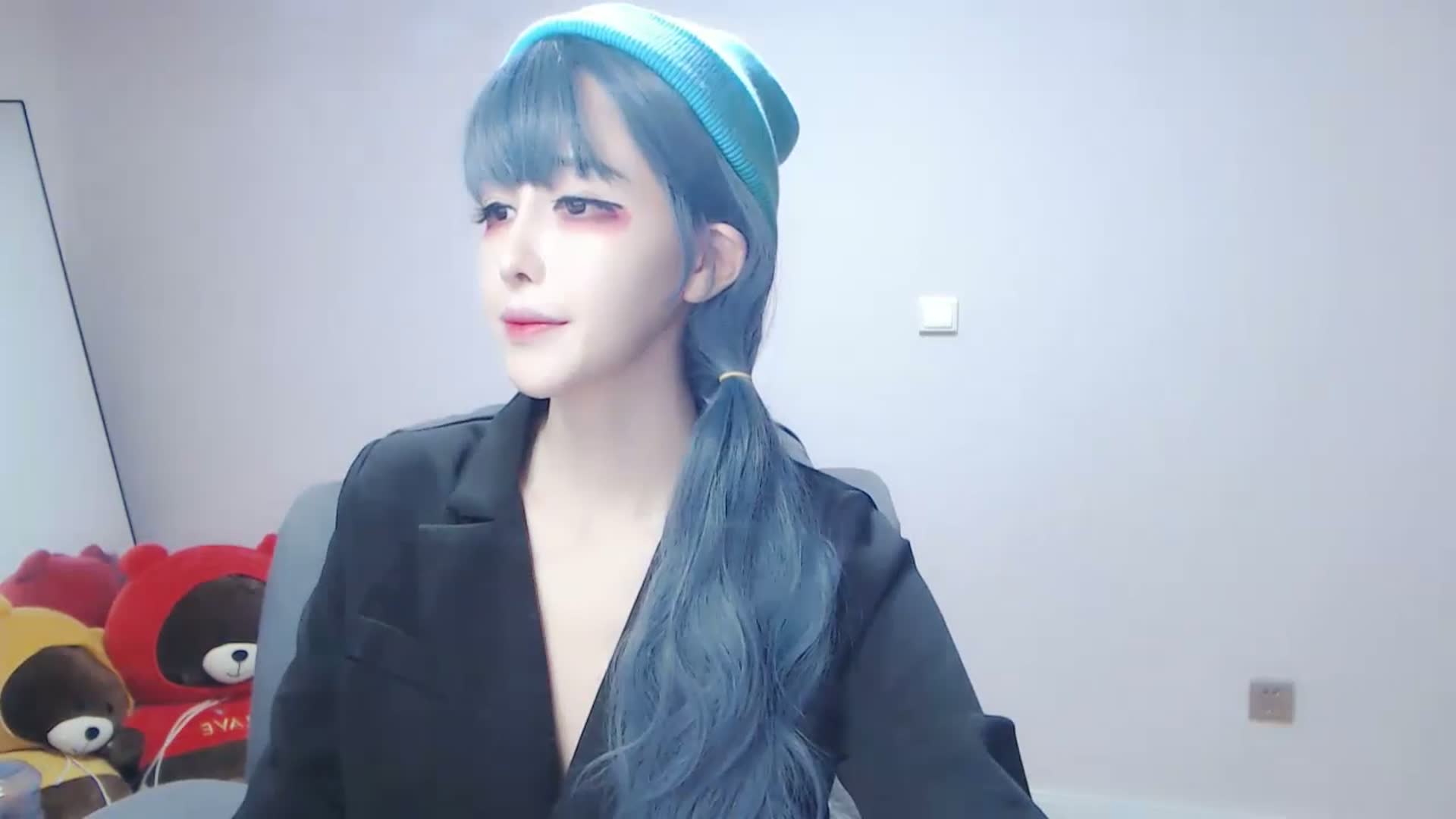 高颜值主播 #黛米 超敏感 刚玩乳夹 奶头就翘起来咯 003